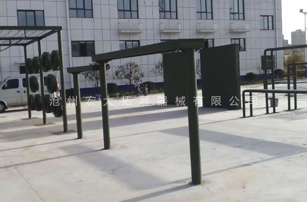 愛爾蘭高板-公安特警訓練設備-特警八項訓練器械