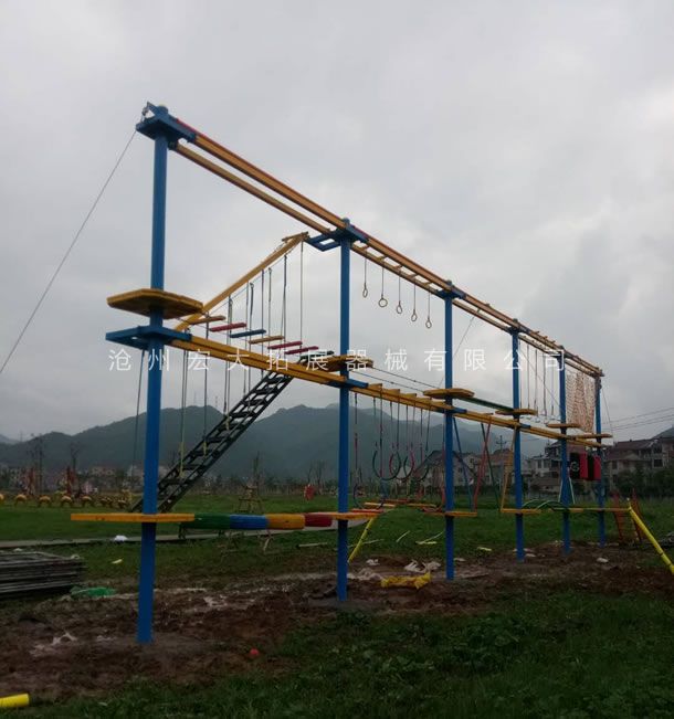 模擬叢林器材，兒童拓展組合