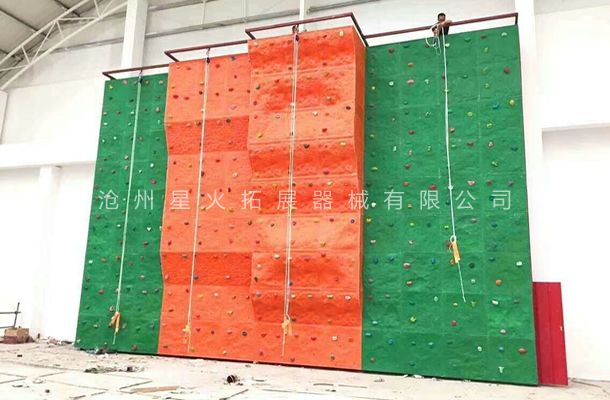 室內(nèi)外攀巖墻設(shè)施越來越受到景區(qū)，學(xué)校歡迎，真正原因是