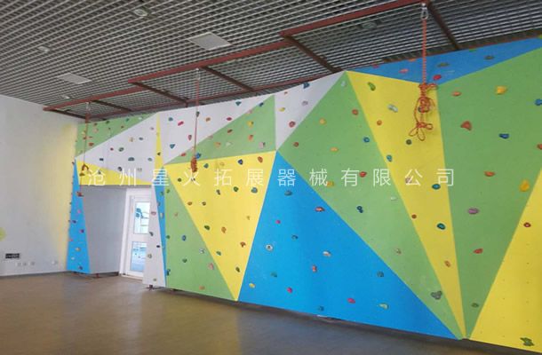 抱石攀巖墻XH-2-攀巖墻設(shè)備-攀巖器材生產(chǎn)廠家