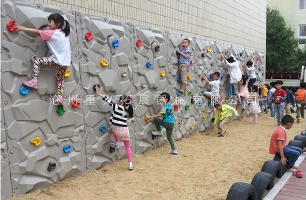 兒童攀爬墻板XH-13-幼兒園攀爬墻-室內(nèi)外塑料攀巖墻