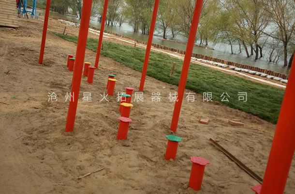 青少年拓展訓(xùn)練器材