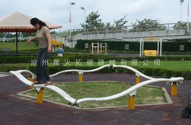 乘風(fēng)破浪-青少年拓展器材-場地拓展器械