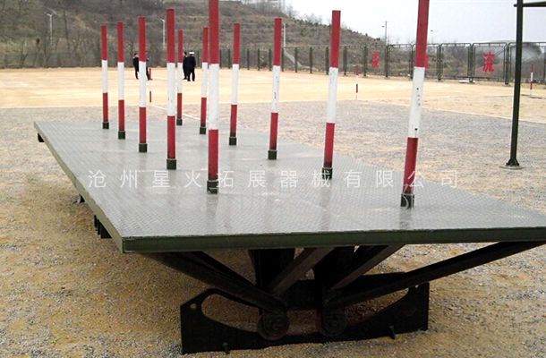 搖擺平臺-戶外拓展訓(xùn)練器材-場地拓展器械