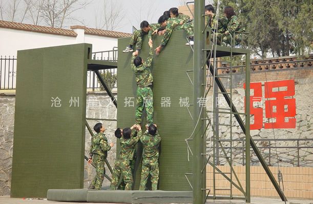 青少年拓展訓(xùn)練器材