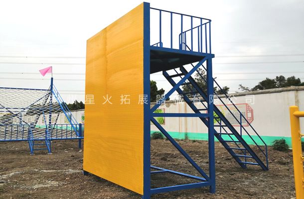 青少年拓展訓(xùn)練器材