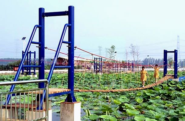 水上瀘定橋-水上拓展設(shè)施-水上拓展器械