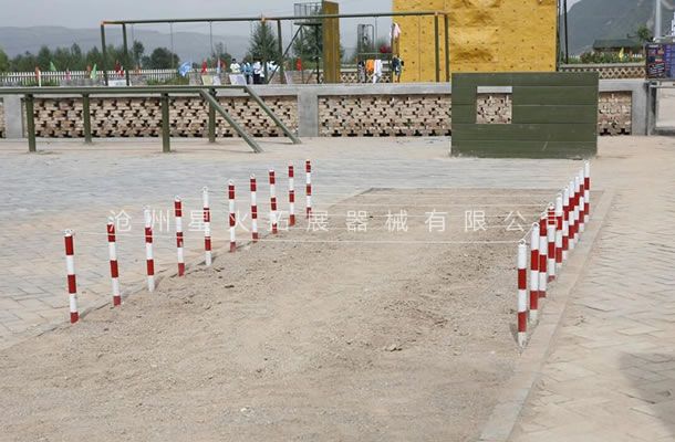 部隊400米障礙器材