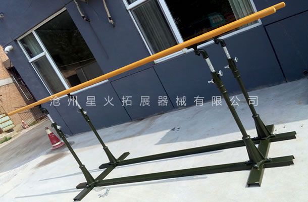 運動器材雙杠
