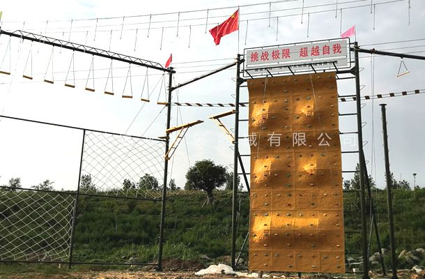 高空拓展訓(xùn)練設(shè)備