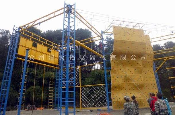 高空拓展訓(xùn)練設(shè)備