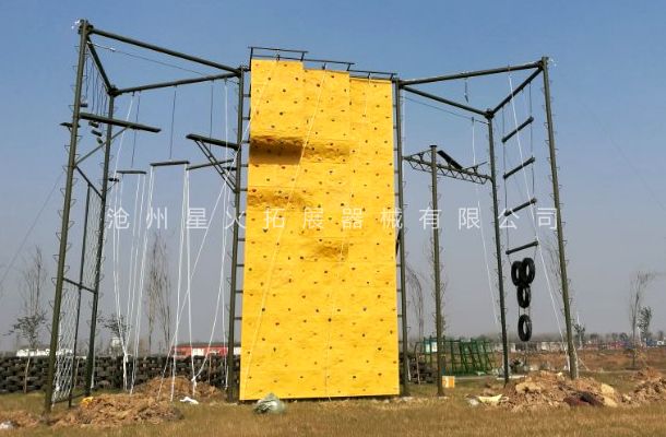 高空拓展訓(xùn)練設(shè)備