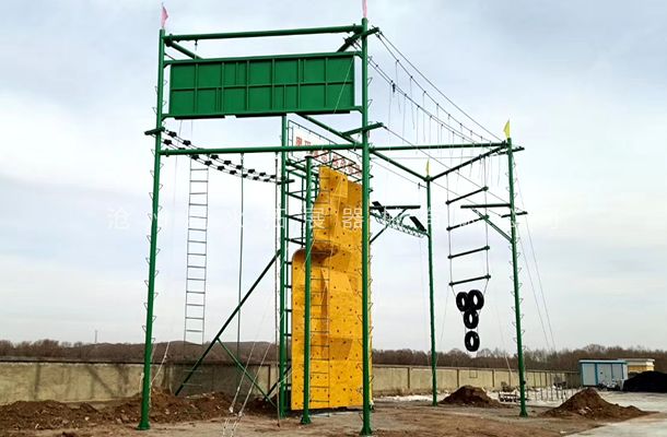 高空拓展訓(xùn)練設(shè)備