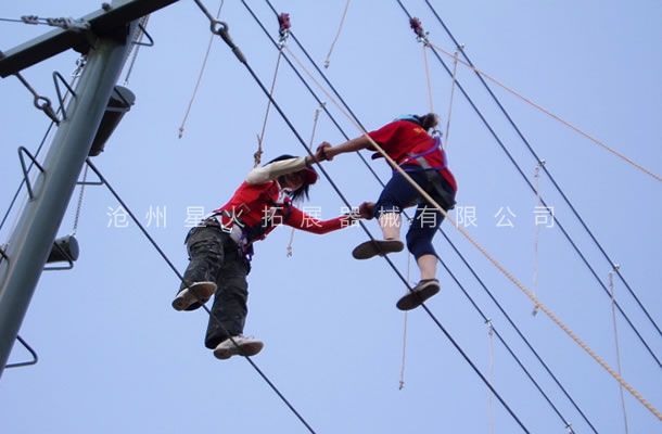 高空拓展器械，高空拓展設(shè)備