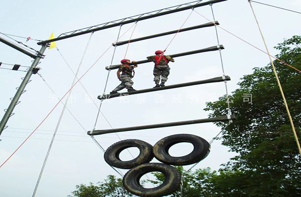 拓展高空架，高空拓展設(shè)備 