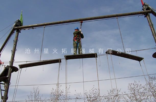 拓展高空架，高空拓展設(shè)備 