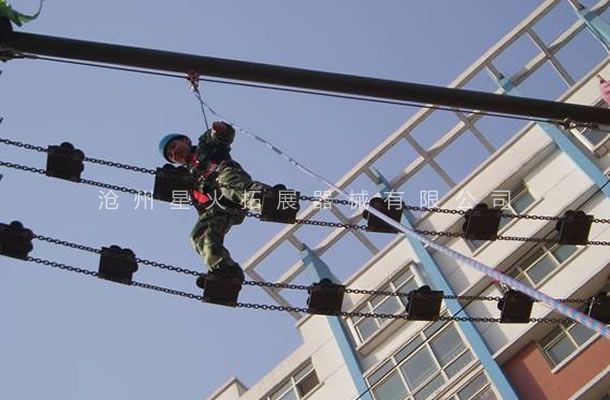 高空拓展器械，高空拓展設(shè)備