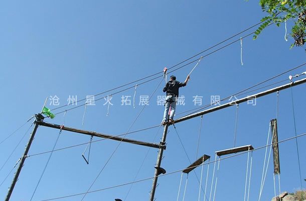 拓展高空架，高空拓展設(shè)備 