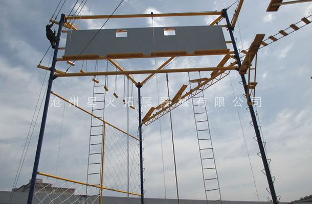 高空拓展器材，高空拓展訓練架