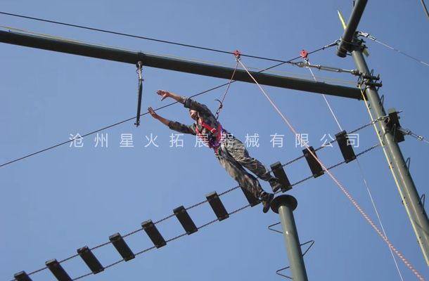 拓展高空架，高空拓展設(shè)備 