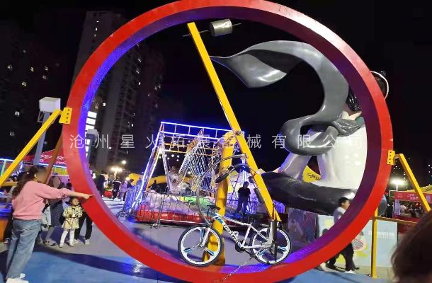 網(wǎng)紅太空自行車，游樂設(shè)備太空單車，無動(dòng)力網(wǎng)紅自行車廠家