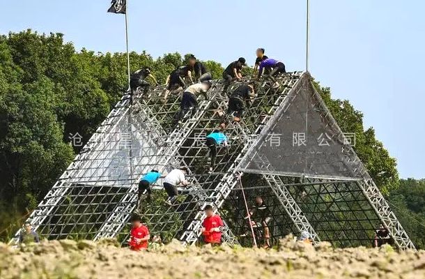 斯巴達(dá)勇士賽訓(xùn)練器材