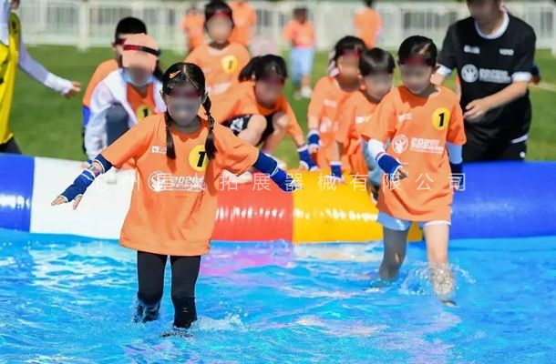 匍匐前進(jìn)，斯巴達(dá)障礙賽器材