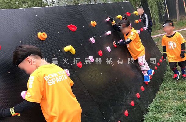 戶外極限挑戰(zhàn)項目設備