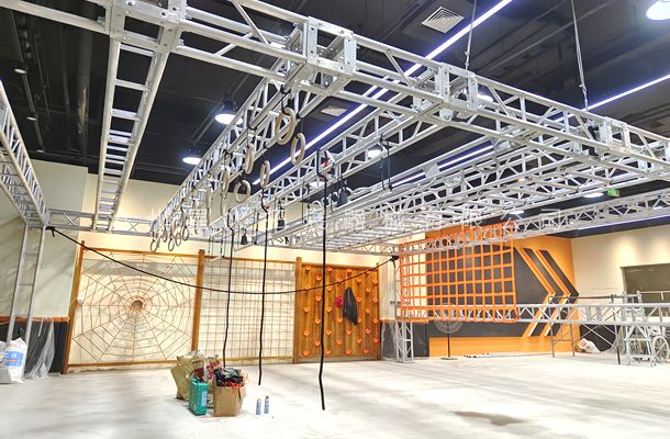 北京五棵松萬(wàn)達(dá)廣場(chǎng)-室內(nèi)少兒體能綜合訓(xùn)練器材安裝完畢